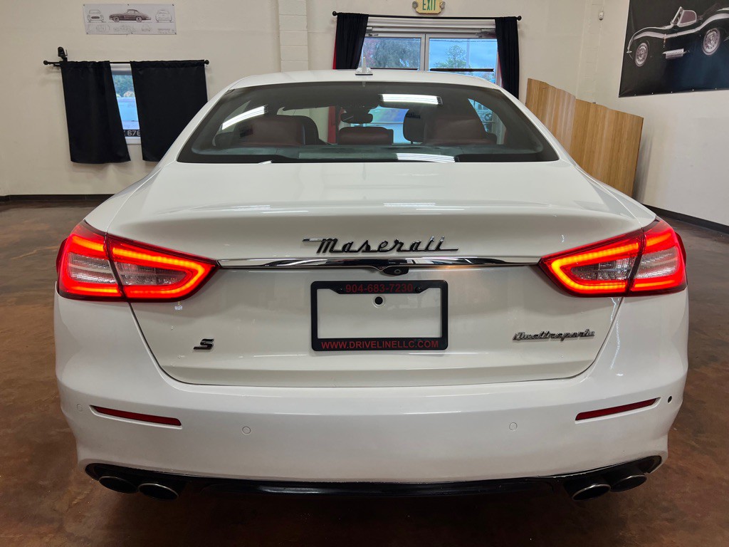 2017 Maserati Quattroporte Image 8