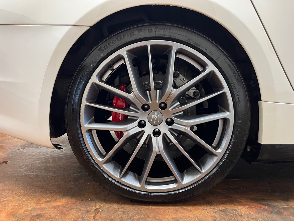 2017 Maserati Quattroporte Image 11