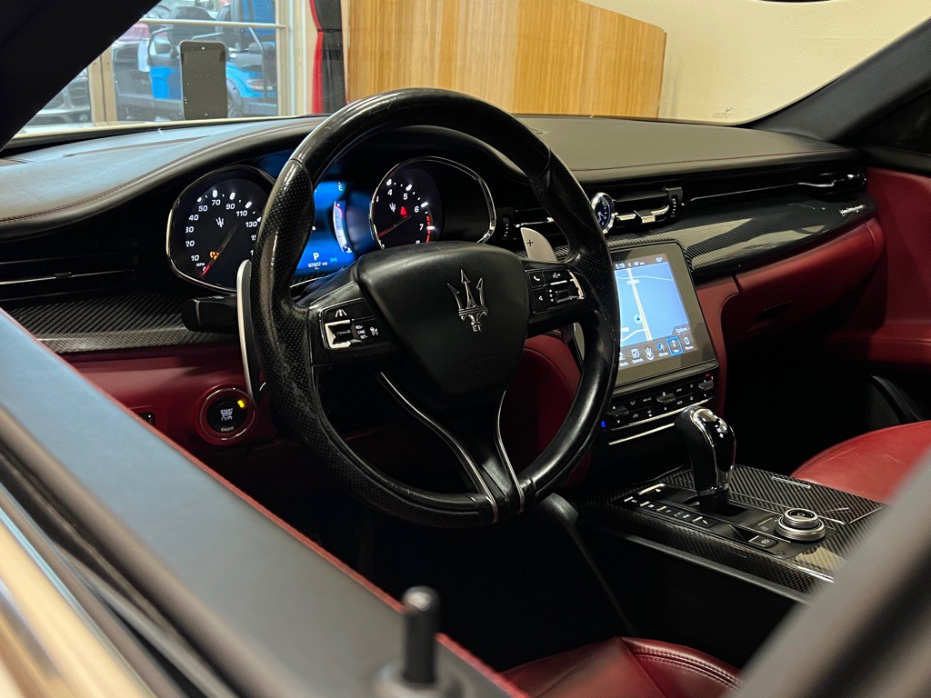 2017 Maserati Quattroporte Image 15