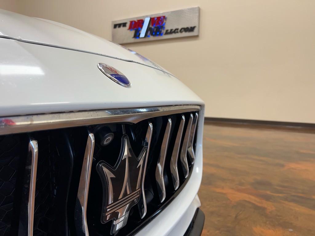 2017 Maserati Quattroporte Image 38