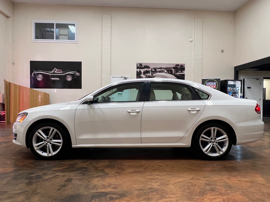 2015 Volkswagen Passat Image 6