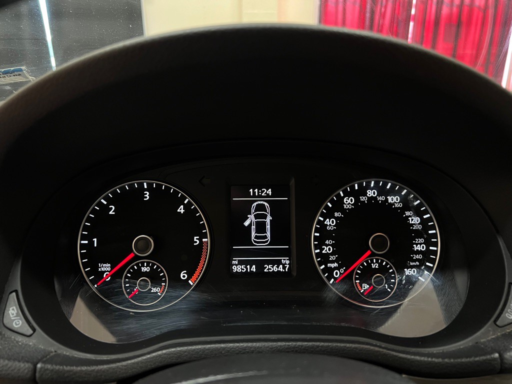 2015 Volkswagen Passat Image 20