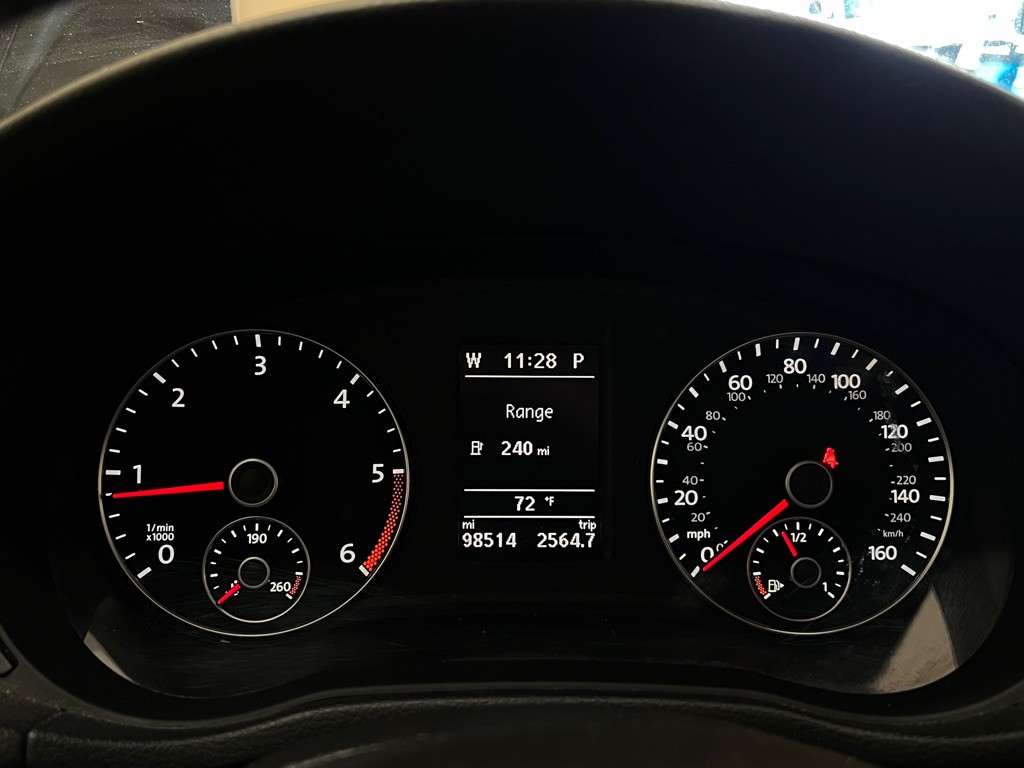 2015 Volkswagen Passat Image 21