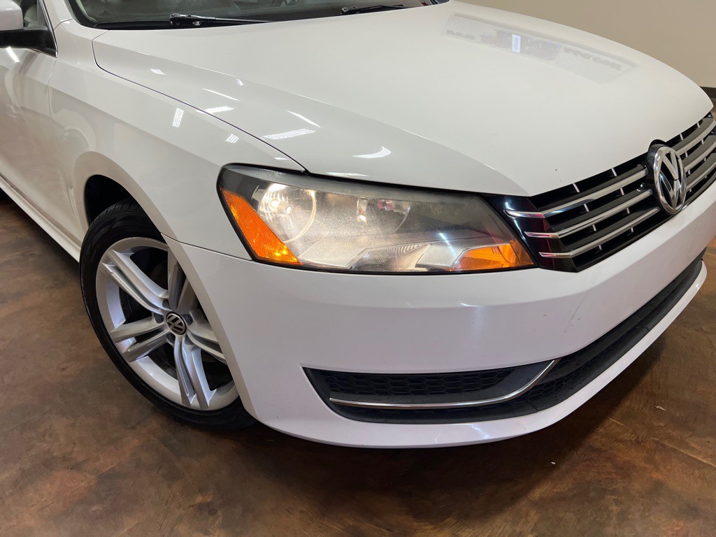 2015 Volkswagen Passat Image 37