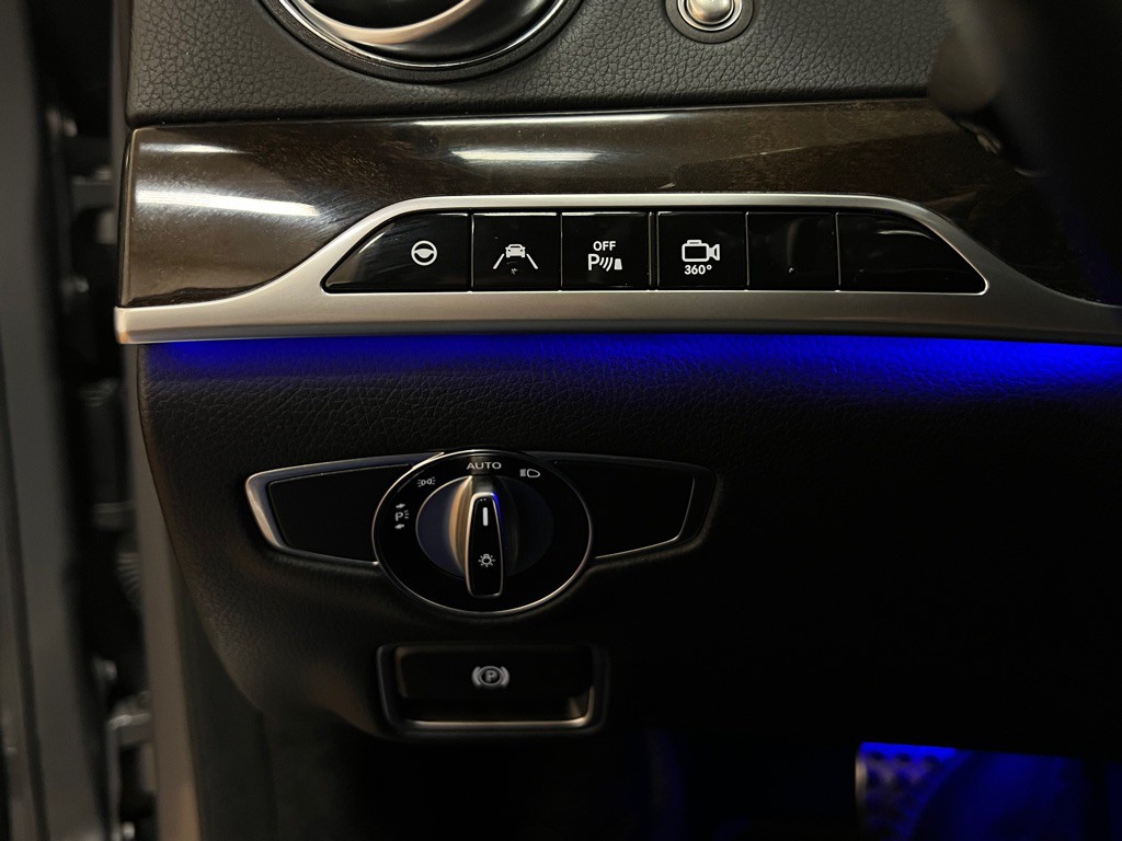 2015 Mercedes-Benz S-Class Image 25