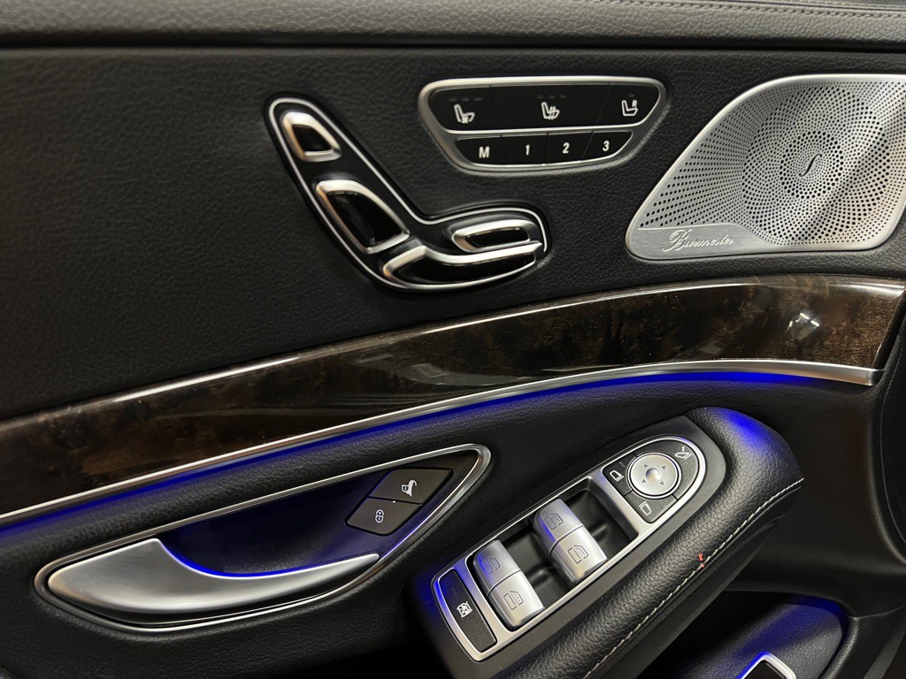 2015 Mercedes-Benz S-Class Image 32