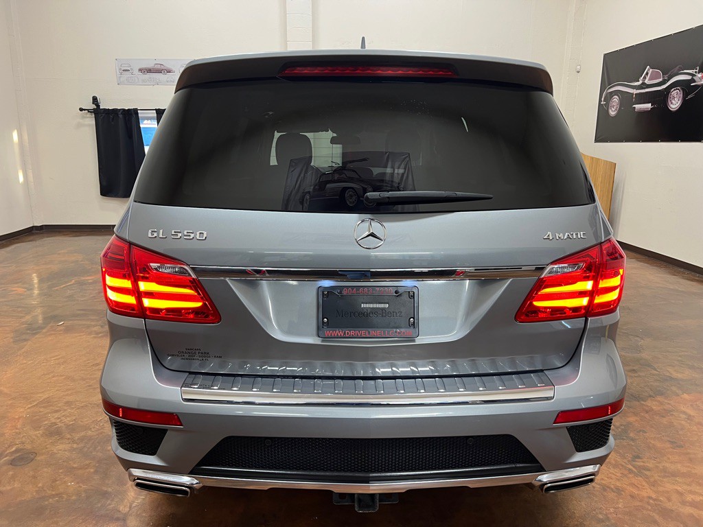 2015 Mercedes-Benz GL-Class Image 8