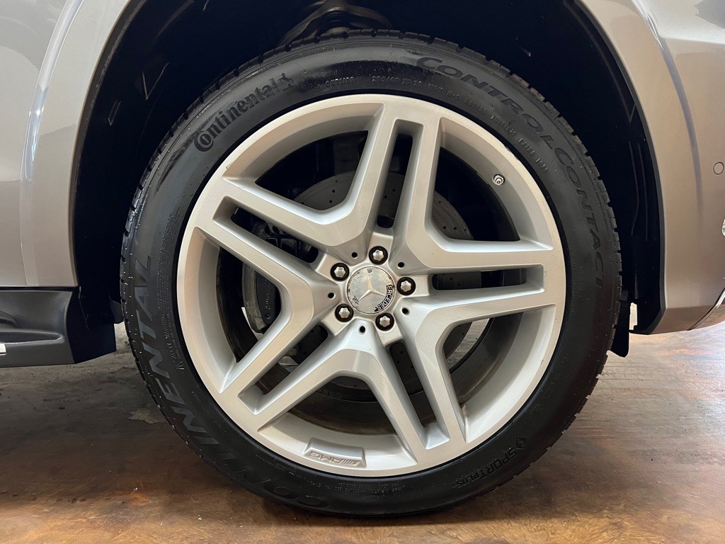 2015 Mercedes-Benz GL-Class Image 11