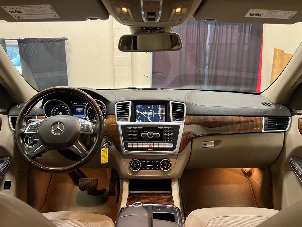 2015 Mercedes-Benz GL-Class Image 19