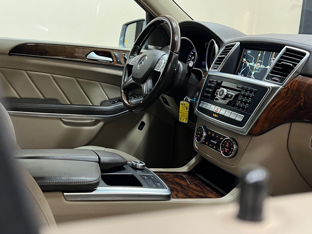 2015 Mercedes-Benz GL-Class Image 20