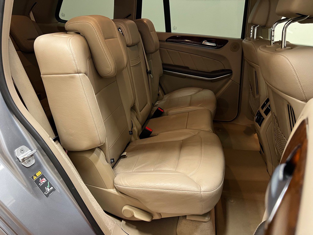 2015 Mercedes-Benz GL-Class Image 37