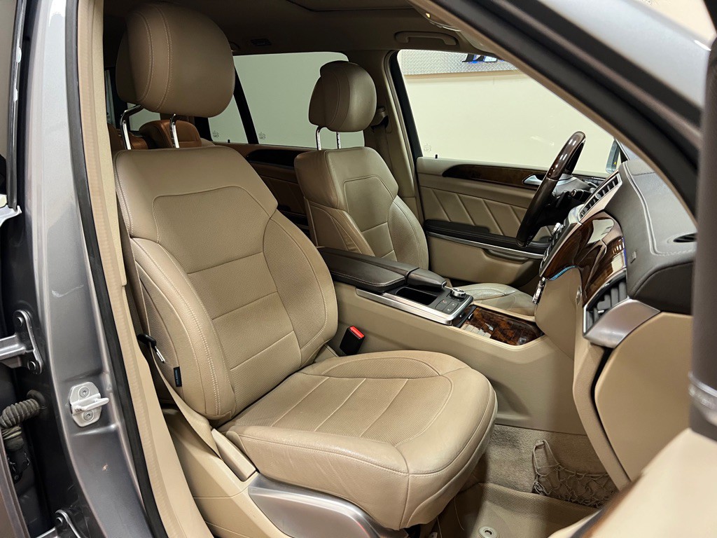 2015 Mercedes-Benz GL-Class Image 39