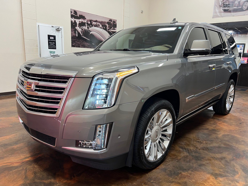 2017 Cadillac Escalade Image 5
