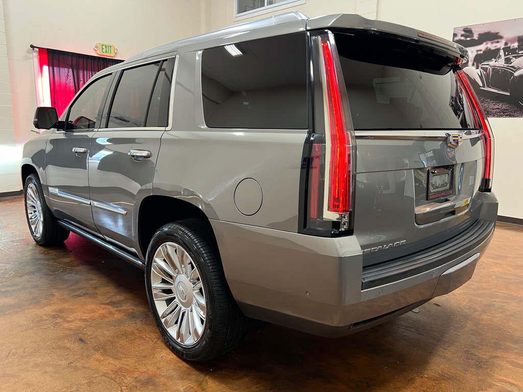 2017 Cadillac Escalade Image 7