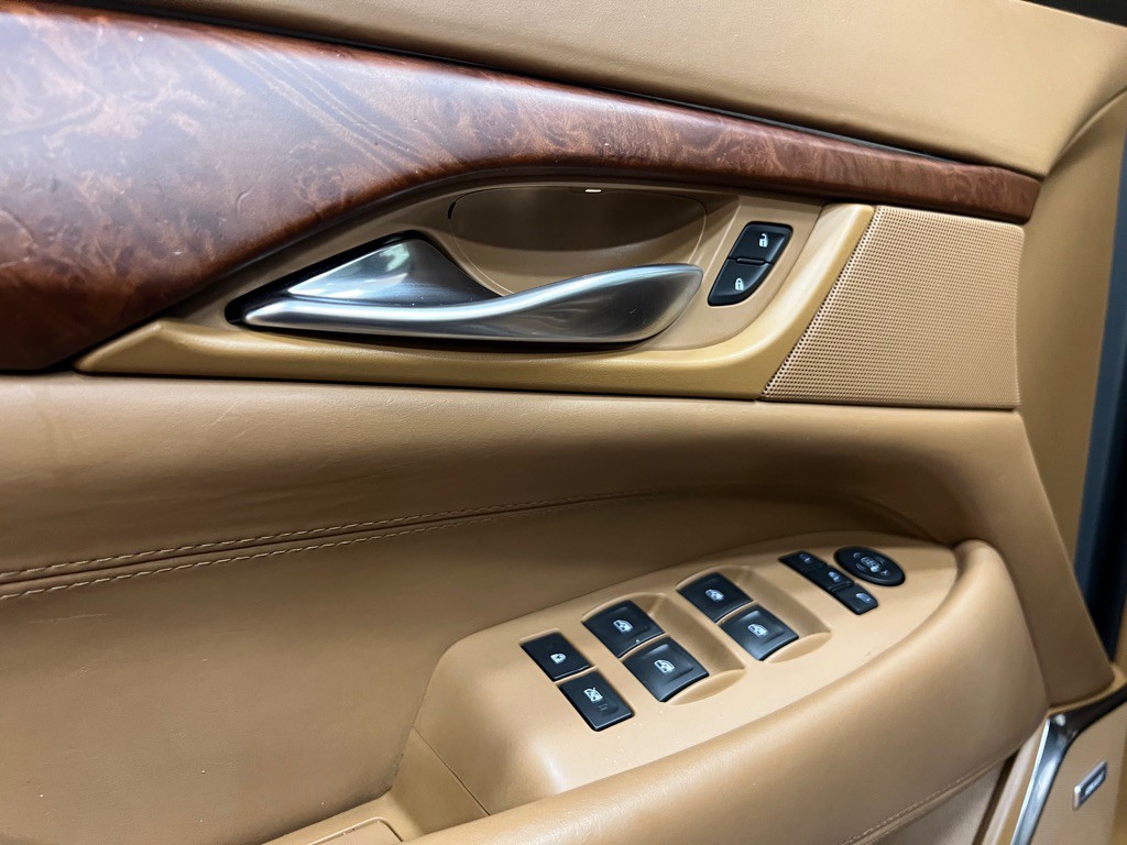 2017 Cadillac Escalade Image 22