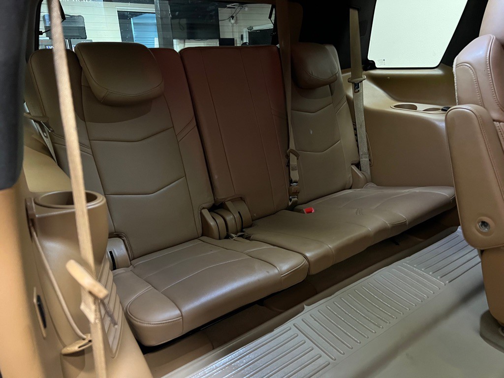 2017 Cadillac Escalade Image 49