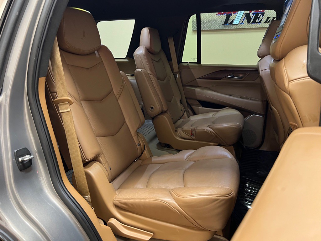 2017 Cadillac Escalade Image 51