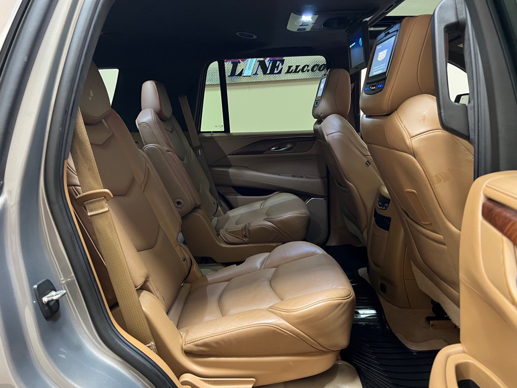 2017 Cadillac Escalade Image 52