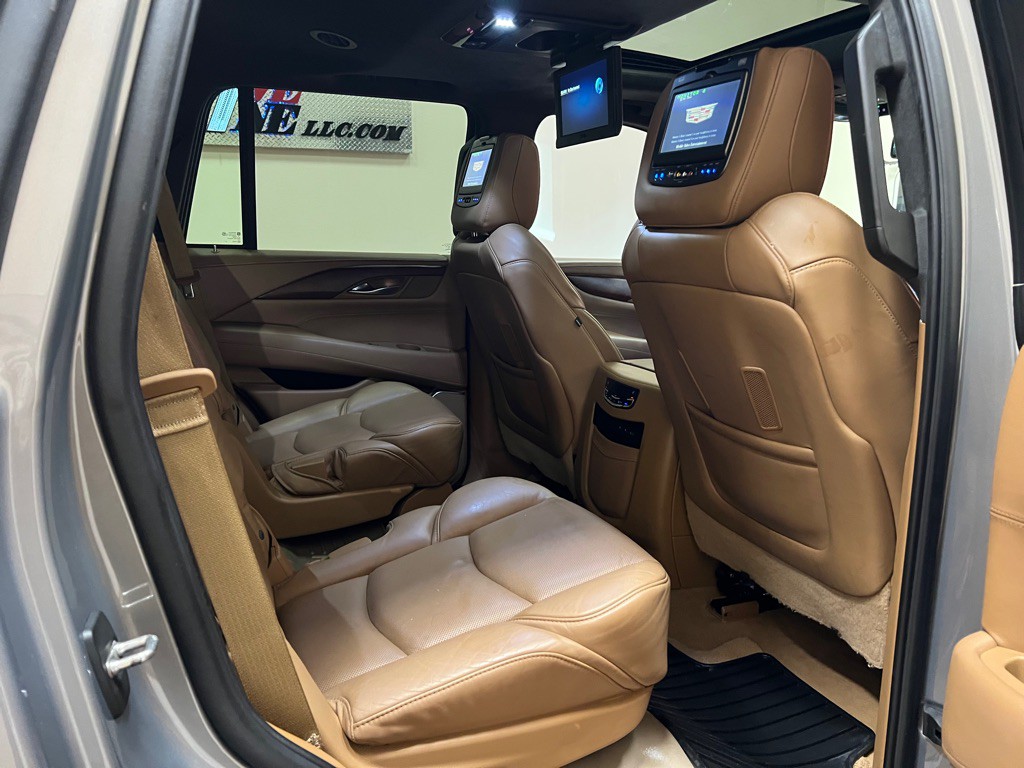 2017 Cadillac Escalade Image 53
