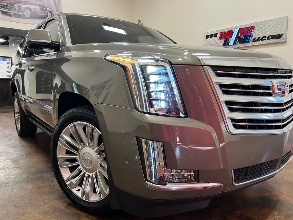 2017 Cadillac Escalade Image 56