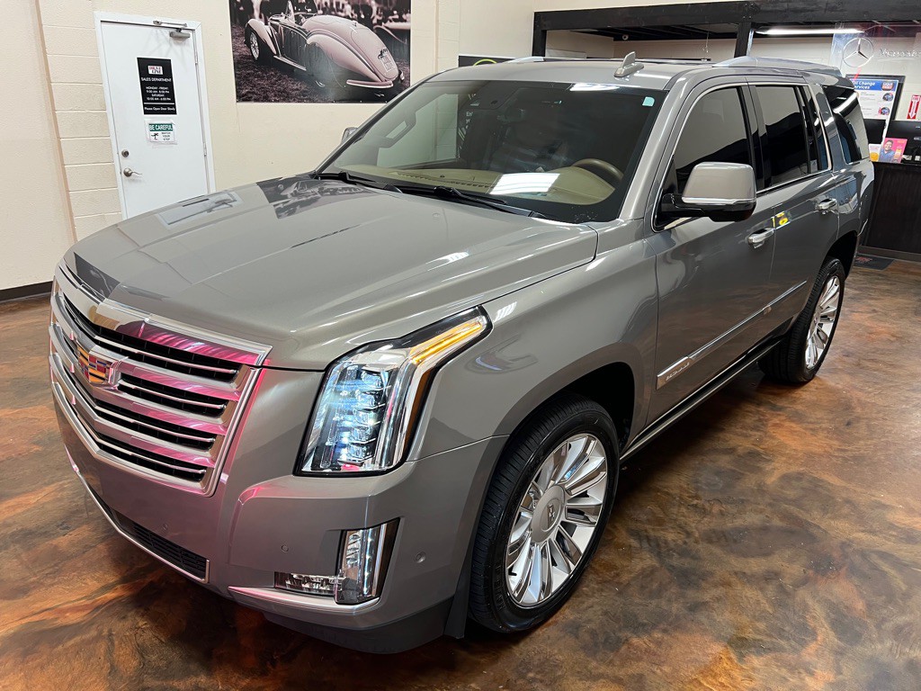 2017 Cadillac Escalade Image 64