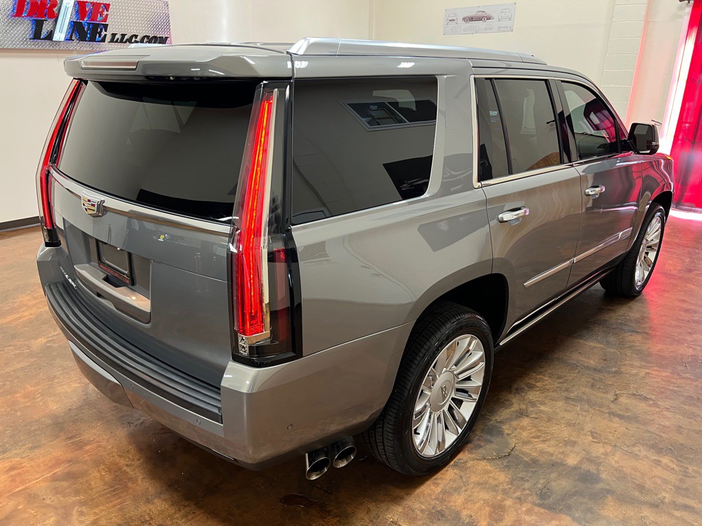 2017 Cadillac Escalade Image 65