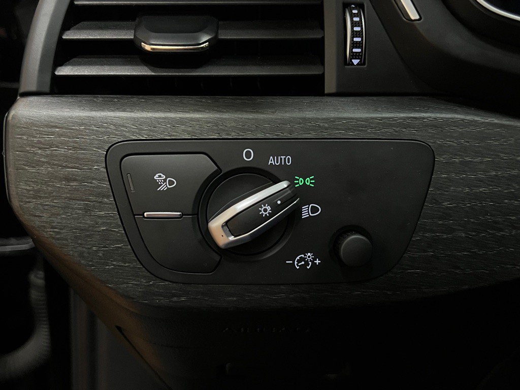 2021 Audi A4 Image 20