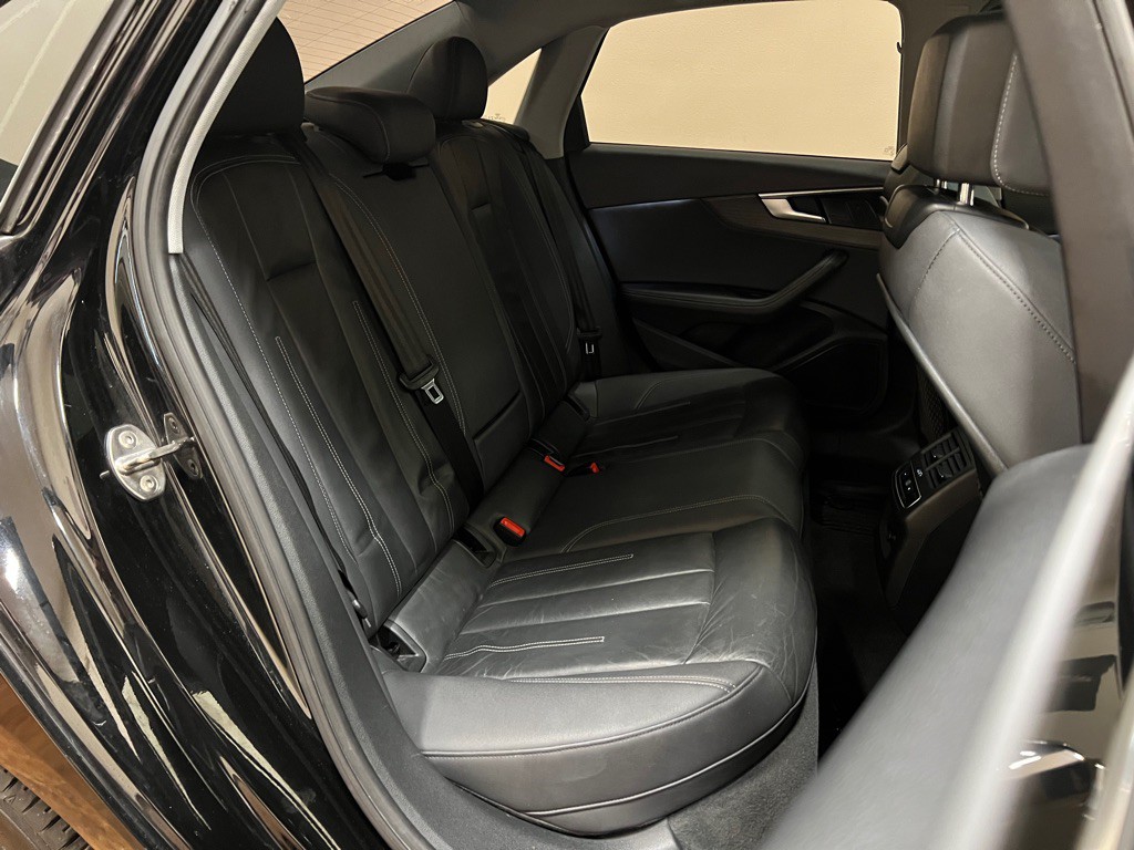 2021 Audi A4 Image 33