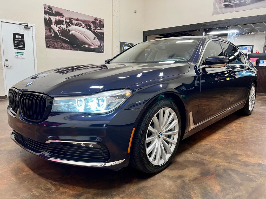2018 BMW 7 Series Image 5