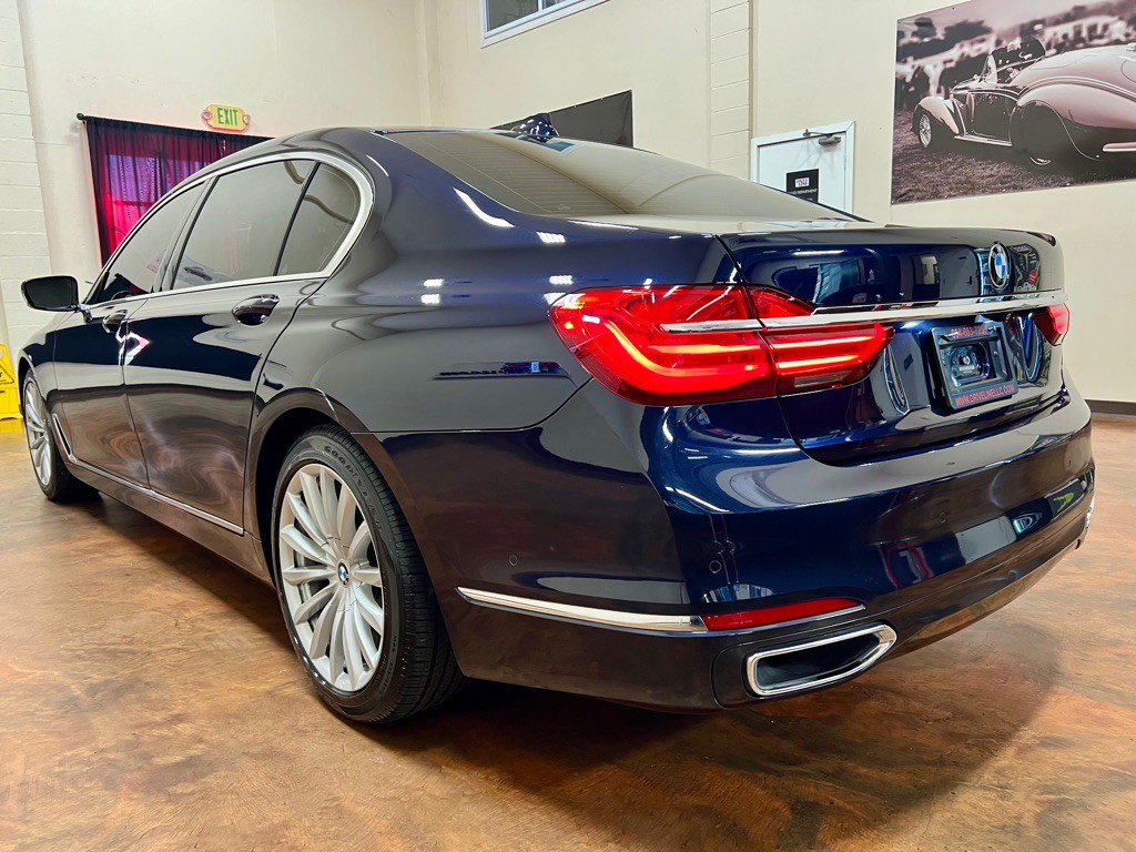 2018 BMW 7 Series Image 7