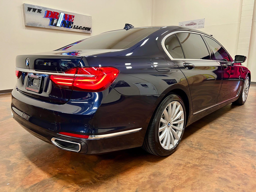 2018 BMW 7 Series Image 9
