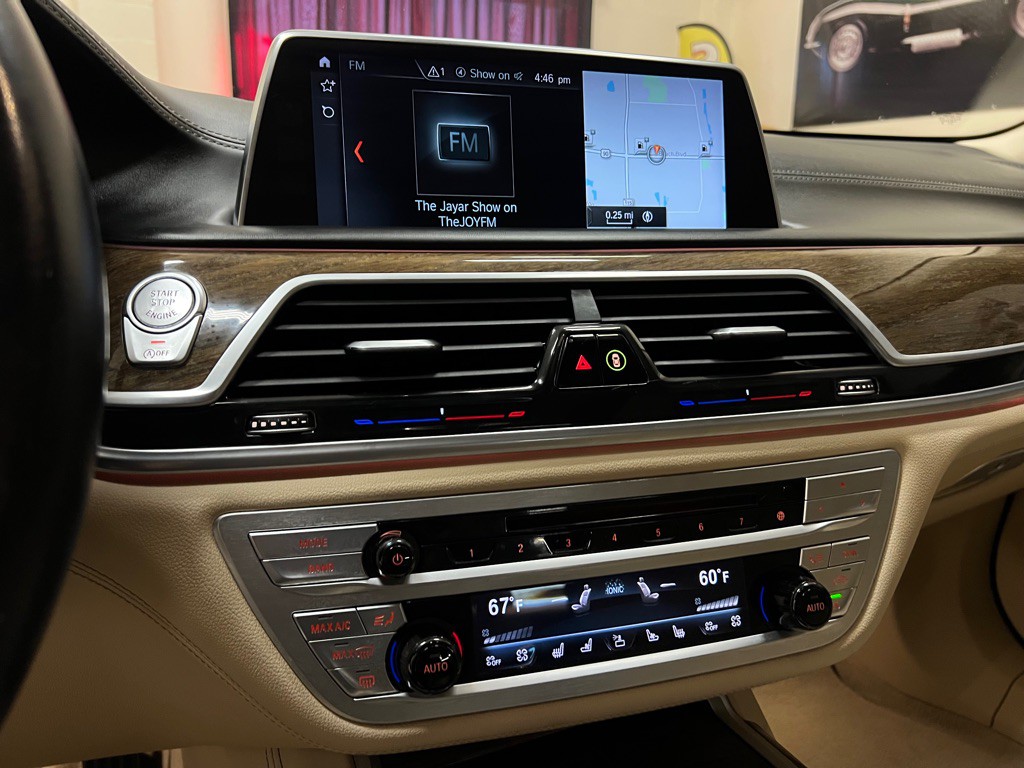 2018 BMW 7 Series Image 26