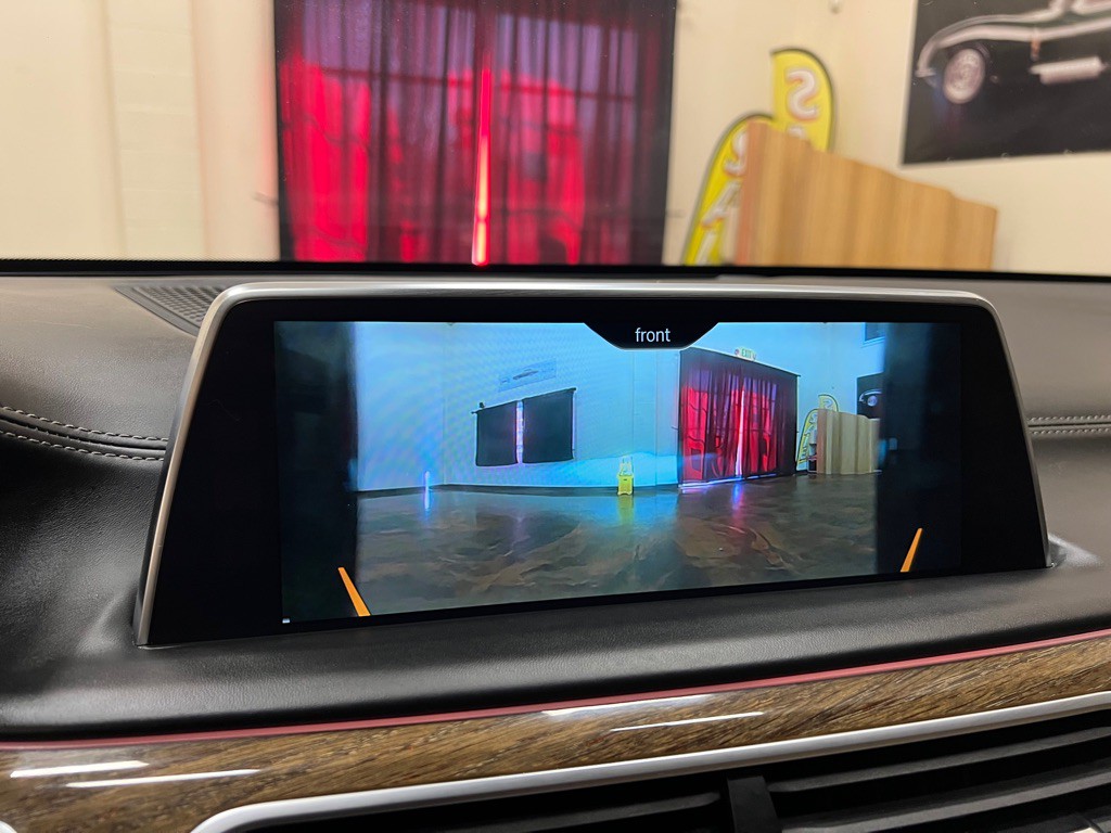 2018 BMW 7 Series Image 32