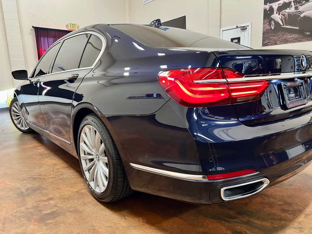 2018 BMW 7 Series Image 52