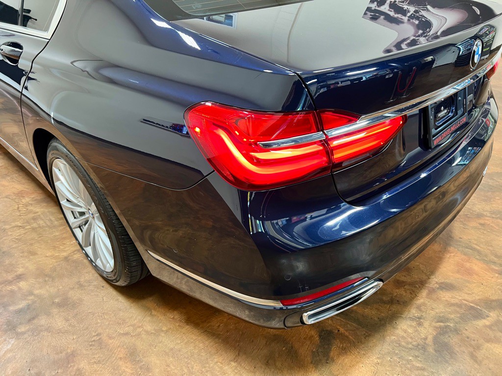 2018 BMW 7 Series Image 56