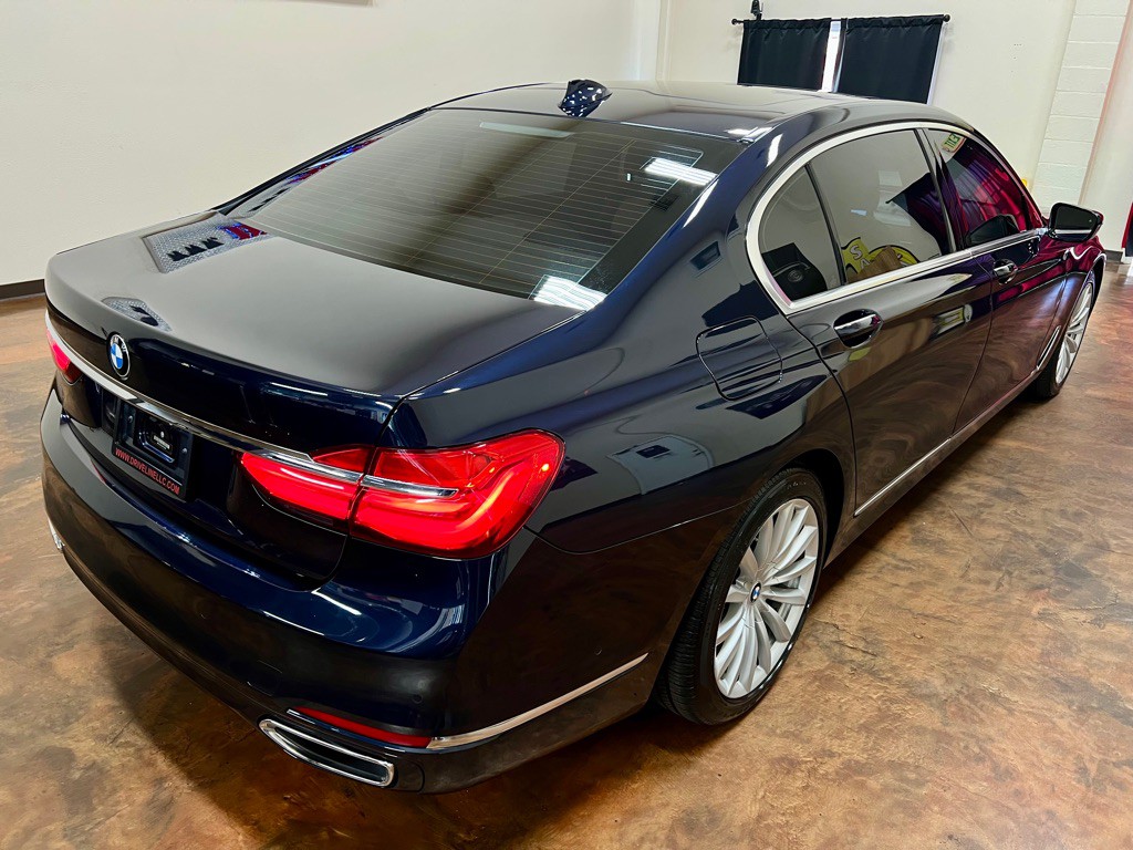 2018 BMW 7 Series Image 60