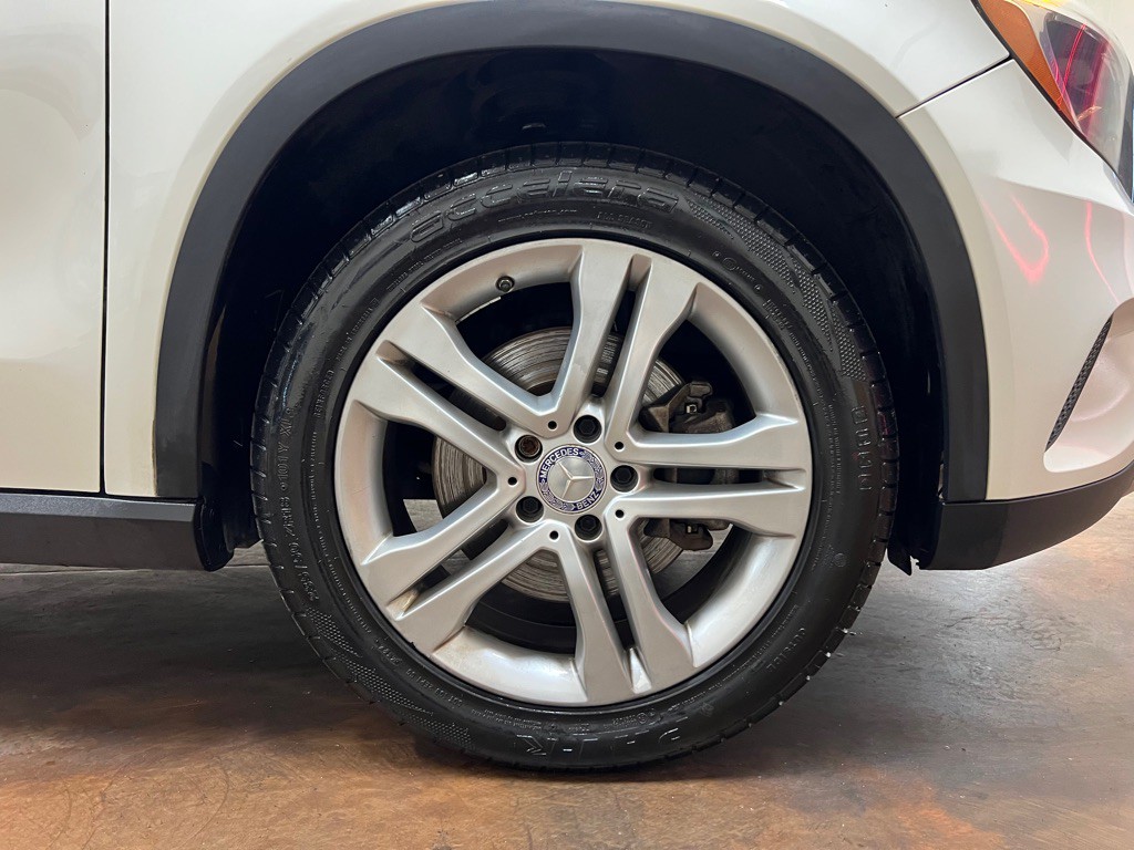 2016 Mercedes-Benz GLA-Class Image 11