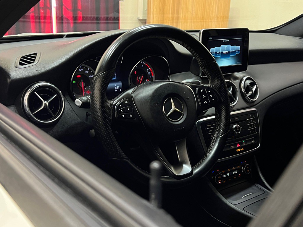 2016 Mercedes-Benz GLA-Class Image 17