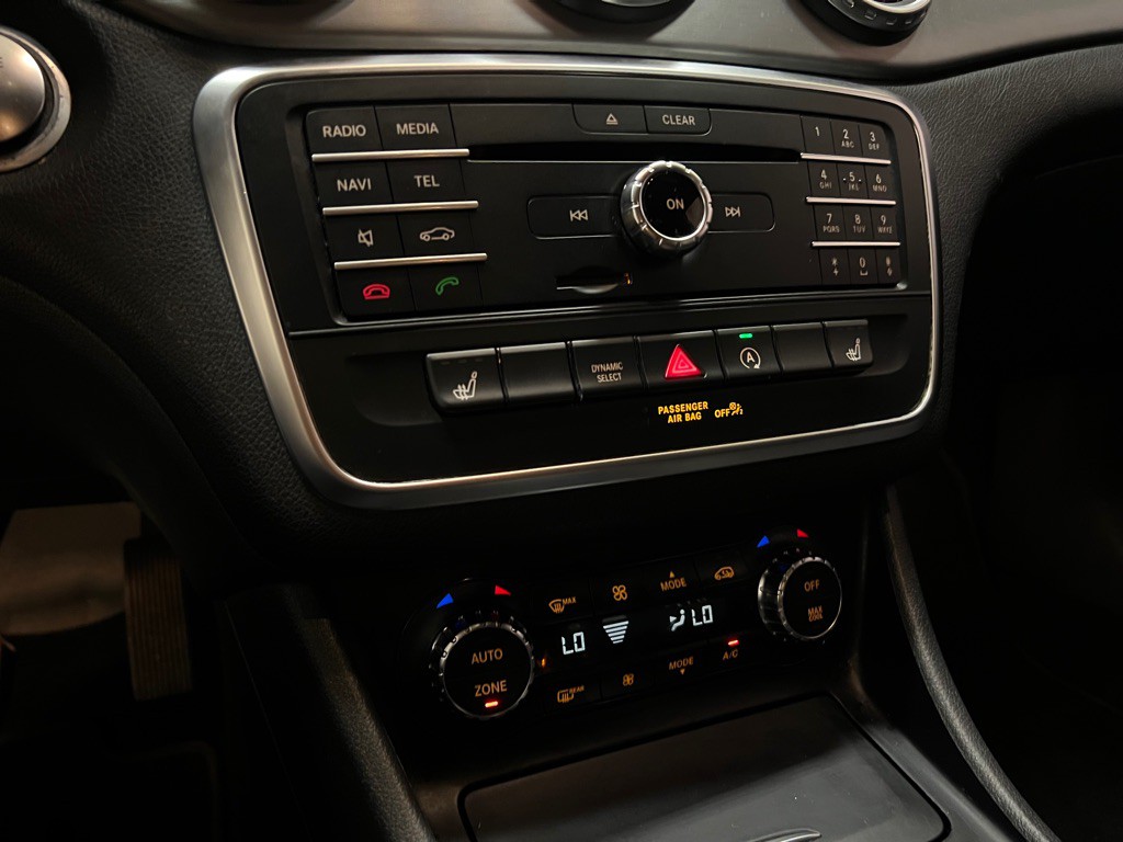 2016 Mercedes-Benz GLA-Class Image 26