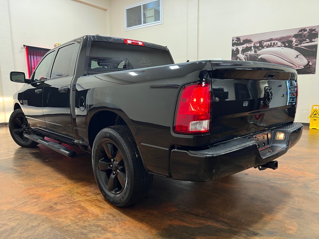 2018 RAM 1500 Image 2