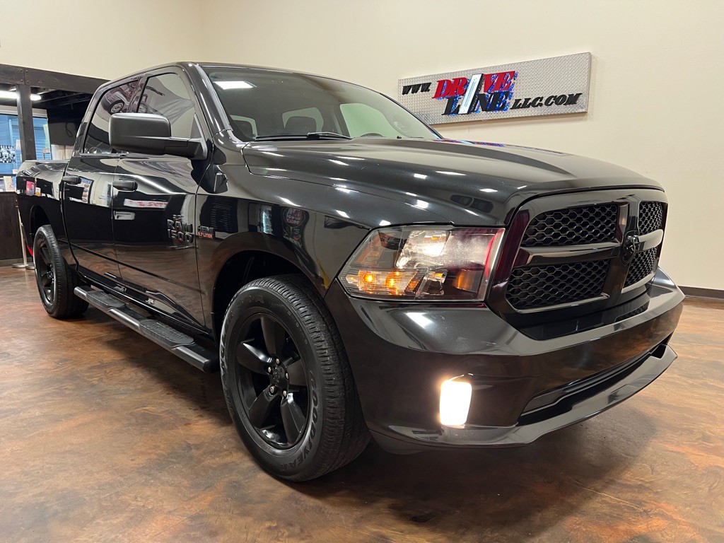 2018 RAM 1500 Image 3