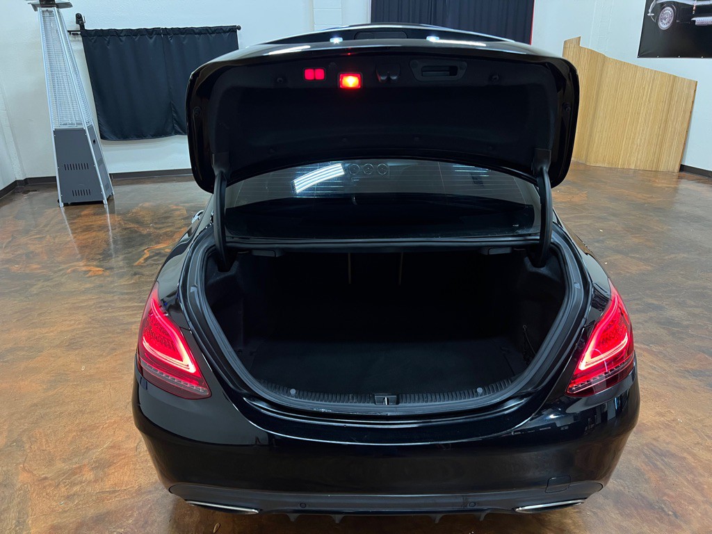 2019 Mercedes-Benz C-Class Image 14