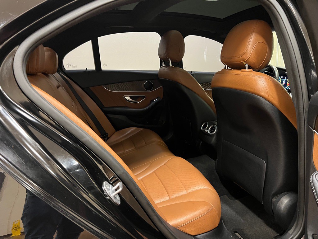 2019 Mercedes-Benz C-Class Image 35