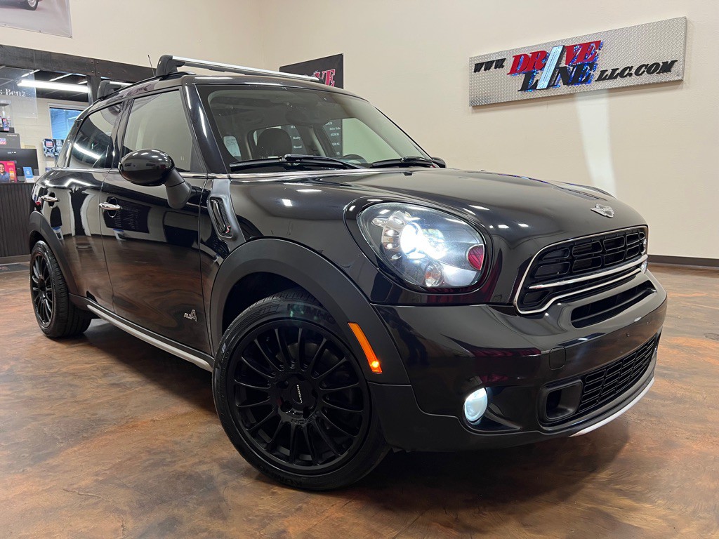 2015 MINI Countryman Image 1