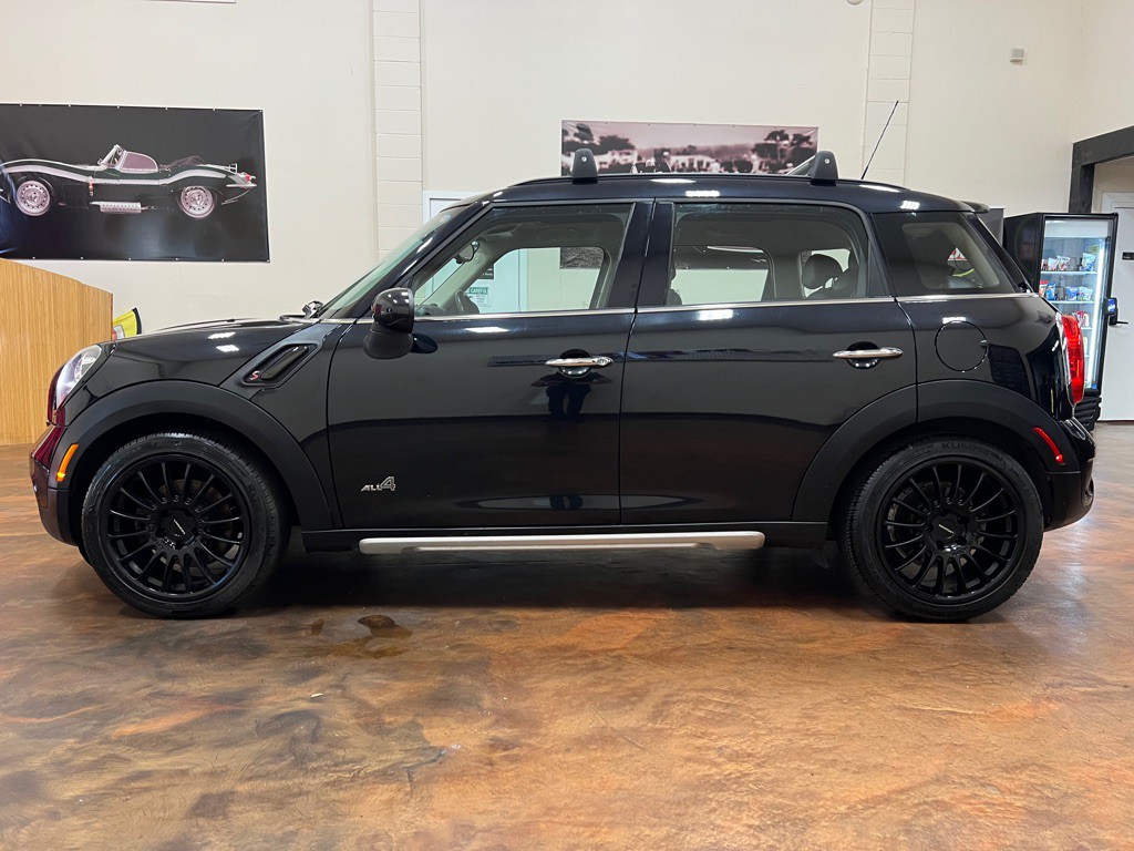 2015 MINI Countryman Image 6