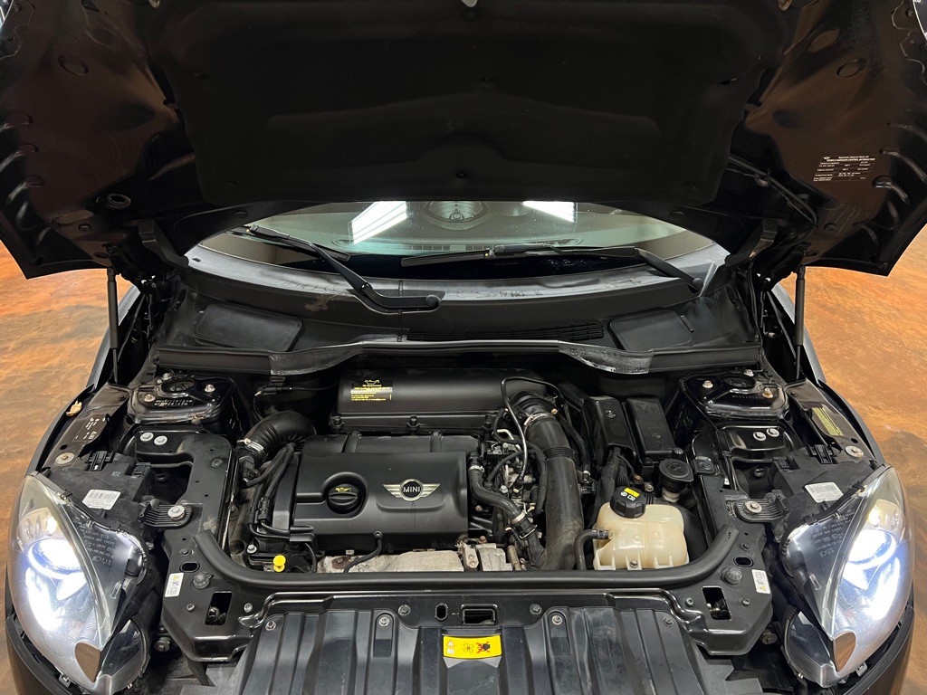 2015 MINI Countryman Image 13