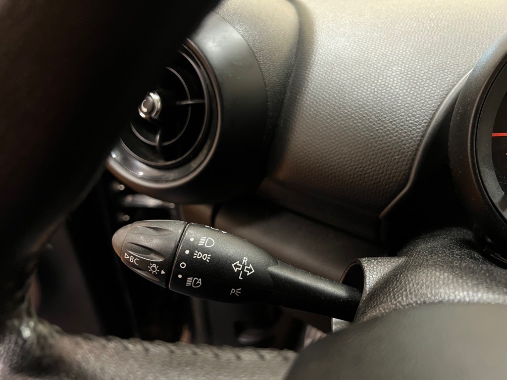 2015 MINI Countryman Image 22