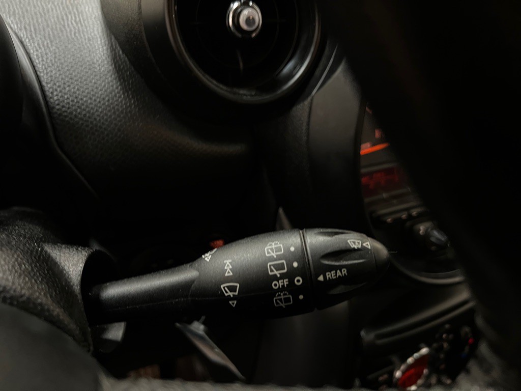 2015 MINI Countryman Image 23