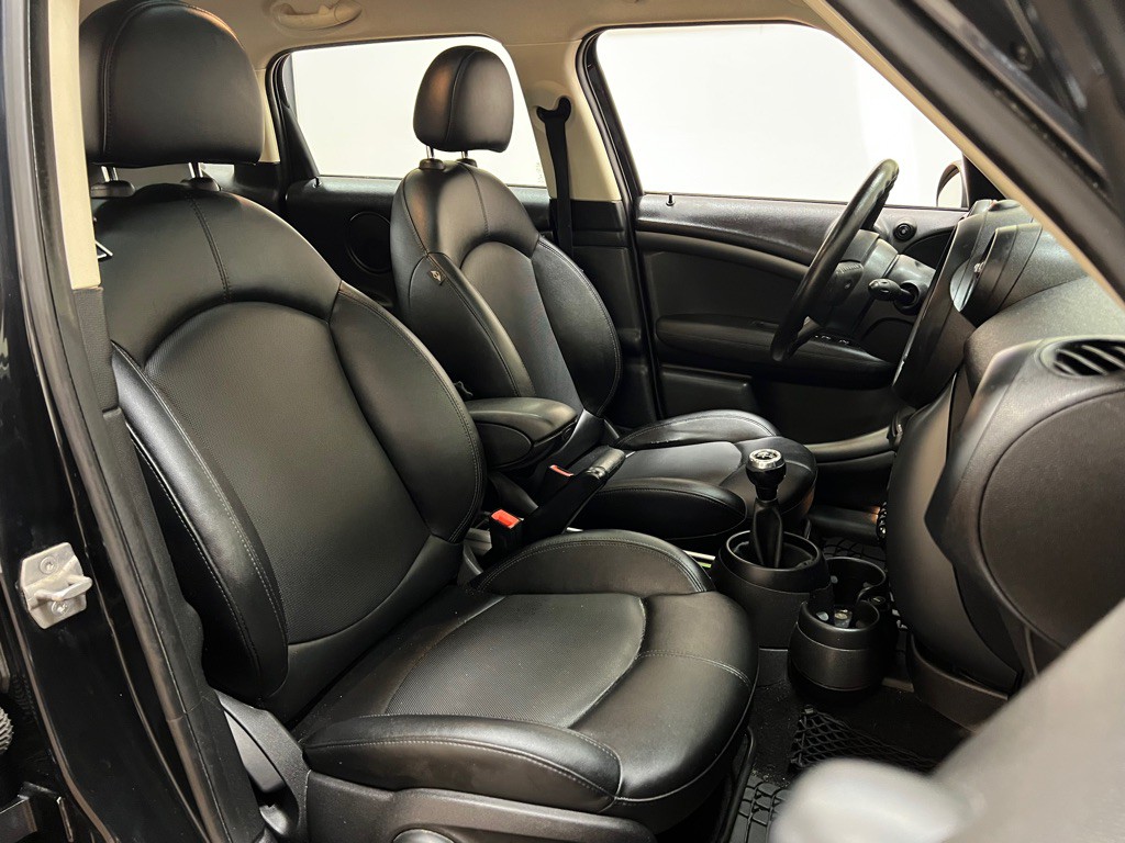 2015 MINI Countryman Image 33