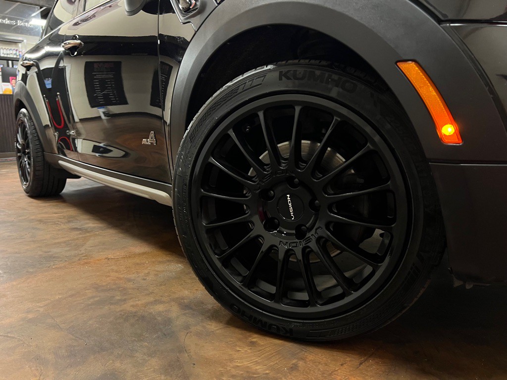 2015 MINI Countryman Image 36